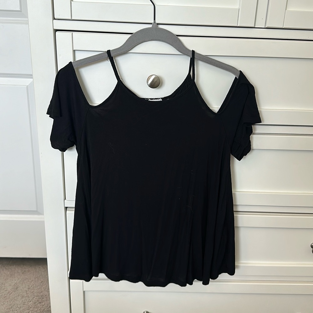 Gap shoulder, short sleeve shirt